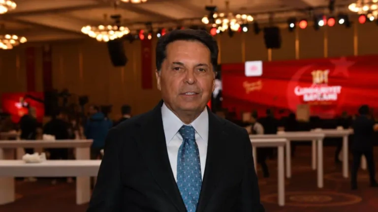 Τουρκία: Συνελήφθη ο δήμαρχος του μεγαλύτερου δήμου της περιφέρειας Κωνσταντινούπολης ως μέλος του ΡΚΚ – Οργή από την αντιπολίτευση