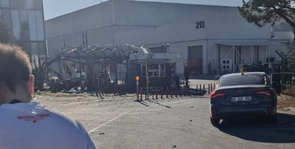 Τουρκία: Έκρηξη έξω από τις εγκαταστάσεις της Turkish Aircraft Industries Corporation – Πληροφ