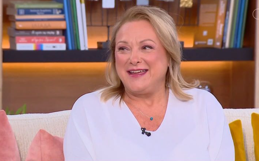 Ρένια Λουιζίδου: «Δεν μπορεί να τσακώνεσαι με κάποιον και μετά να ανεβαίνεις στη σκηνή»
