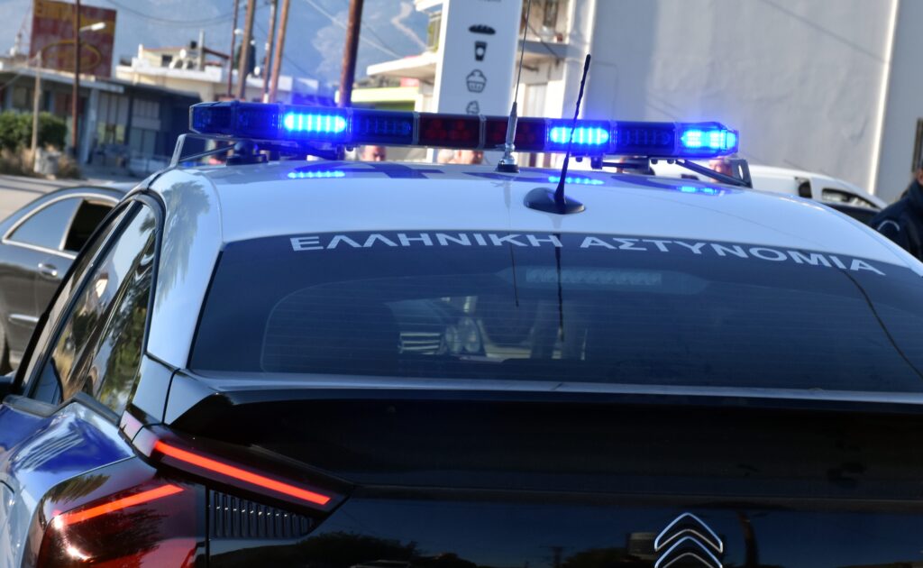 Γνωστός τράπερ αναζητείται για ενδοοικογενειακή βία: Τι κατήγγειλε η σύντροφός του
