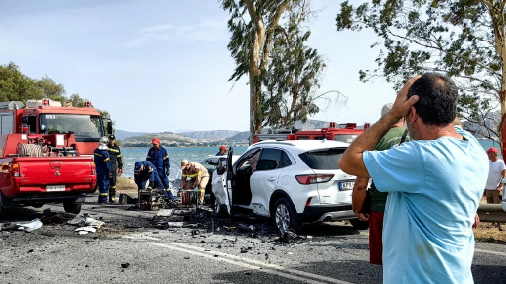 Αργολίδα: Ένας νεκρός και τρεις τραυματίες έπειτα από τη σύγκρουση τριών οχημάτων – Δείτε φωτογραφίες