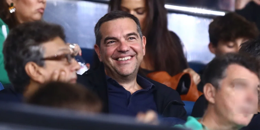 Αλέξης Τσίπρας: Ταξίδεψε στη Βουδαπέστη με τον γιο του για να δουν τον αγώνα Φερεντσβάρος – Παναθηναϊκός 