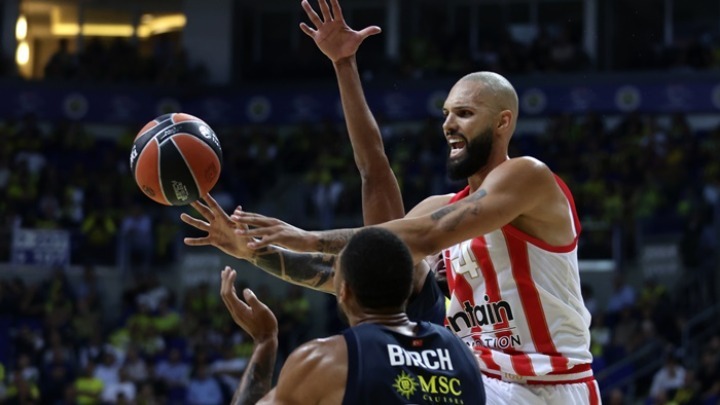 Φενέρμπαχτσε – Ολυμπιακός 82-71: Ηττα με μπλακ άουτ στο τέλος στην πρεμιέρα της EuroLeague για τους Πειραιώτες