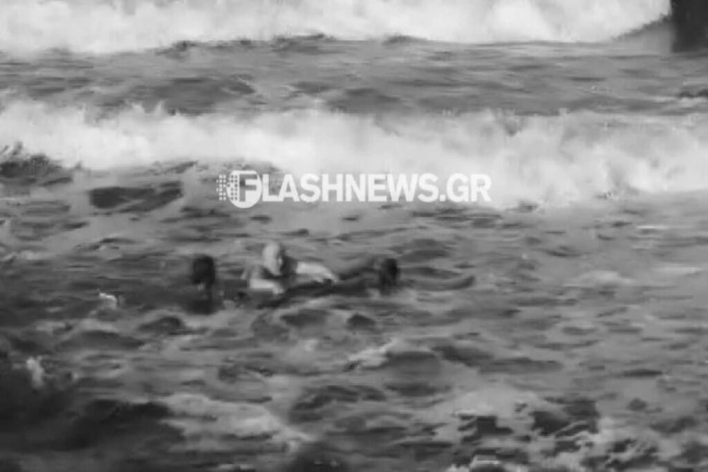 Χανιά: Καρέ – καρέ οι δραματικές στιγμές διάσωσης ενός λουόμενου από σέρφερ [βίντεο]