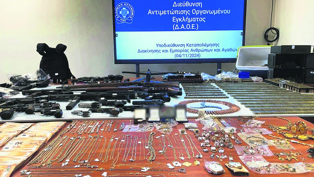 Δυτική Αττική: Αυτός είναι ο «εγκέφαλος» πίσω από το οπλοστάσιο