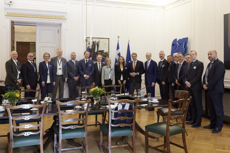 Συνάντηση Μητσοτάκη με ανώτατα στελέχη ευρωπαϊκών χημικών βιομηχανιών