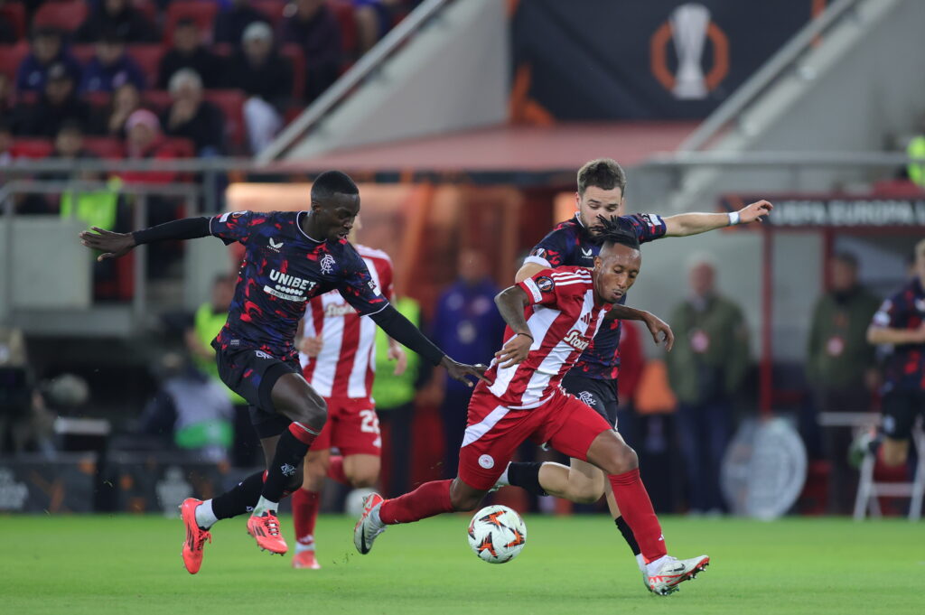 Europa League: Πέταξε βαθμούς ο Ολυμπιακός – 1-1 με τη Ρέιντζερς στο «Καραϊσκάκης»