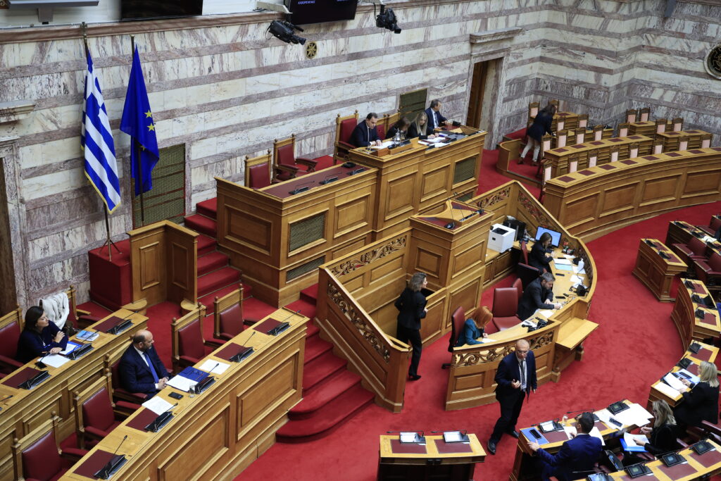 Βουλή: Ανακοινώθηκε η διαγραφή του Αντώνη Σαμαρά από την ΚΟ της ΝΔ