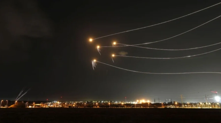 «Iron Dome»: Η νέα αντιαεροπορική ομπρέλα στην Ελλάδα – Τι αποκαλύπτει το Reuters – Ολες οι αλλαγές στις Ένοπλες Δυνάμεις