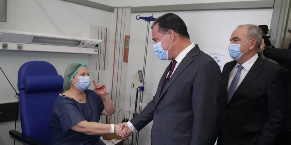 Πού έγιναν τα πρώτα δωρεάν απογευματινά χειρουργεία – Η επίσκεψη Γεωργιάδη στο Οφθαλμιατρείο Αθηνών