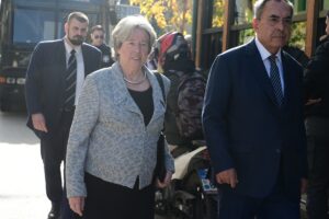 Αθηνά Λινού