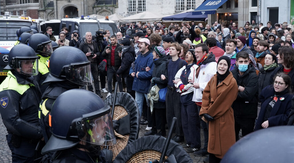 Νέες συλλήψεις στο Άμστερνταμ για τα επεισόδια με τους οπαδούς της Μακάμπι Τελ Αβίβ