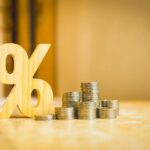 Τίτλοι τέλους από την ΕΚΤ στις μειώσεις επιτοκίων – Οι προβλέψεις για πληθωρισμό και ανάπτυξη