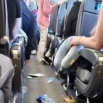 Τρόμος σε πτήση: Αναταράξεις σε αεροπλάνο εκτόξευσε επιβάτες στην οροφή – Απίστευτο βίντεο