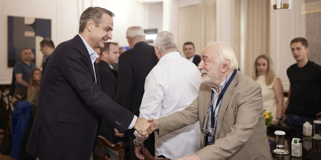 Μητσοτάκης: Το Δημόσιο θα αναλάβει την πλήρη αποκατάσταση της πολυκατοικίας στους Αμπελόκηπους