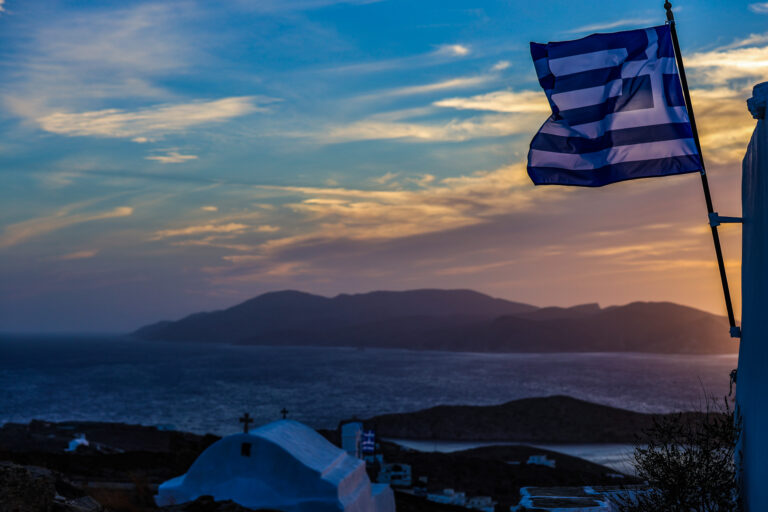 Δήμαρχος Ίου: Κάποιοι θα φύγουν, αλλά όχι ο περισσότερος κόσμος [βίντεο]