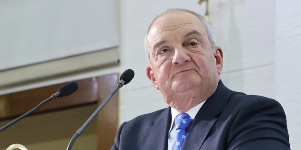Συλλυπητήρια Κώστα Καραμανλή για την απώλεια του Πέτρου Μολυβιάτη – «Χάνω έναν δικό μου άνθρωπ