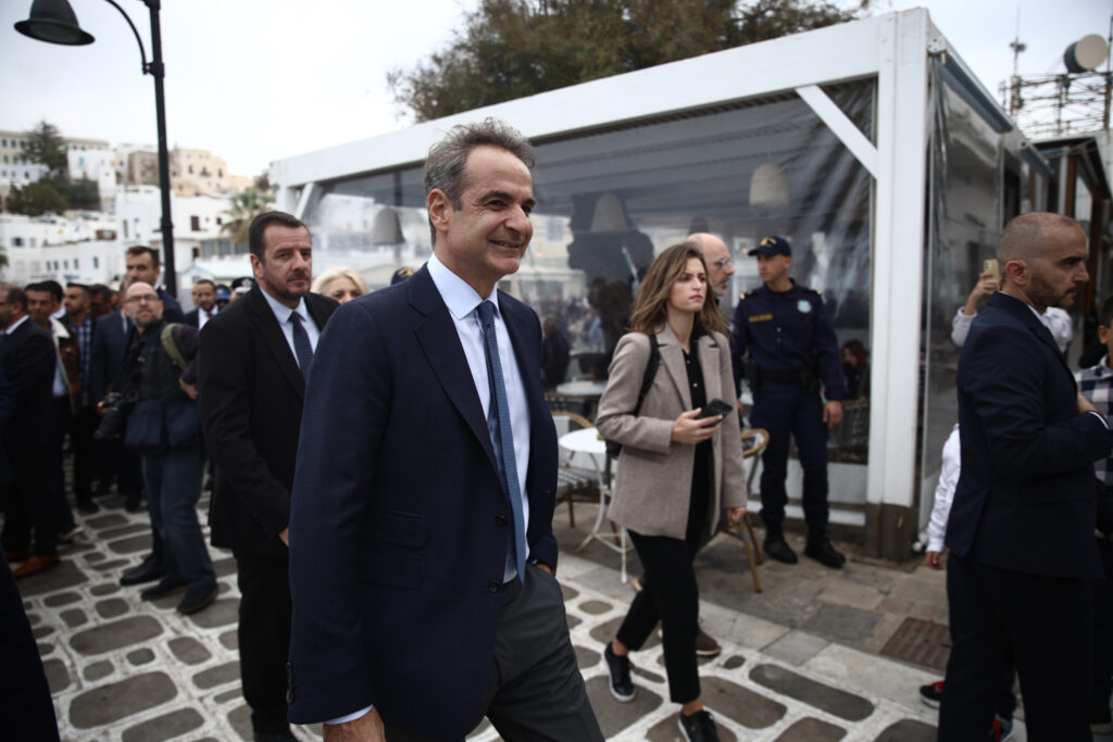 Μητσοτάκης από Νάξο: Στεκόμαστε δίπλα στους νησιώτες – Αλλάζουμε και κάνουμε τη ζωή τους καλύτερη