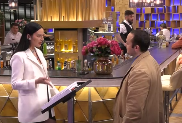 Σε σοκ η Ζενεβιέβ στο First Dates – O σωματοφύλακας της Βασίλισσας Ελισάβετ βρέθηκε στην εκπομπή [βίντεο]