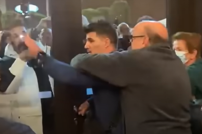 Ευάγγελος Αντώναρος: Αυτή είναι η αλήθεια πίσω από το κεφαλοκλείδωμα – «Θα το ξαναέκανα»
