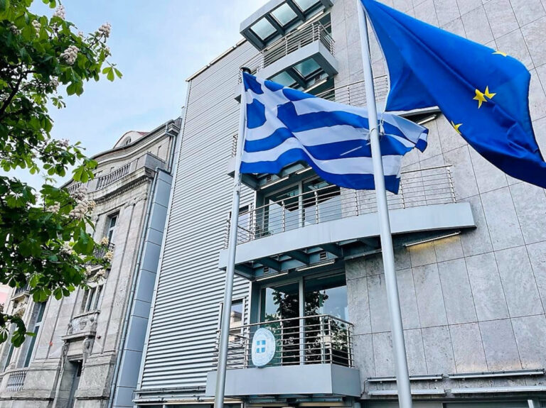 Γερμανία: Κατάληψη στο ελληνικό προξενείο του Βερολίνου από 40 άτομα