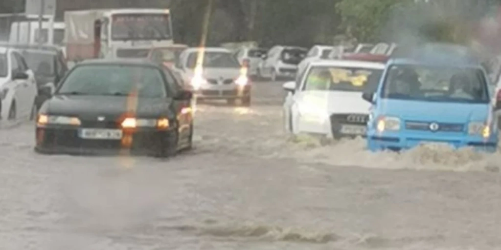 Νέο μήνυμα του 112, στην Ιαλυσό Ρόδου λόγω υπερχείλισης ρέματος: «Απομακρυνθείτε σε υψηλότερα σημεία»
