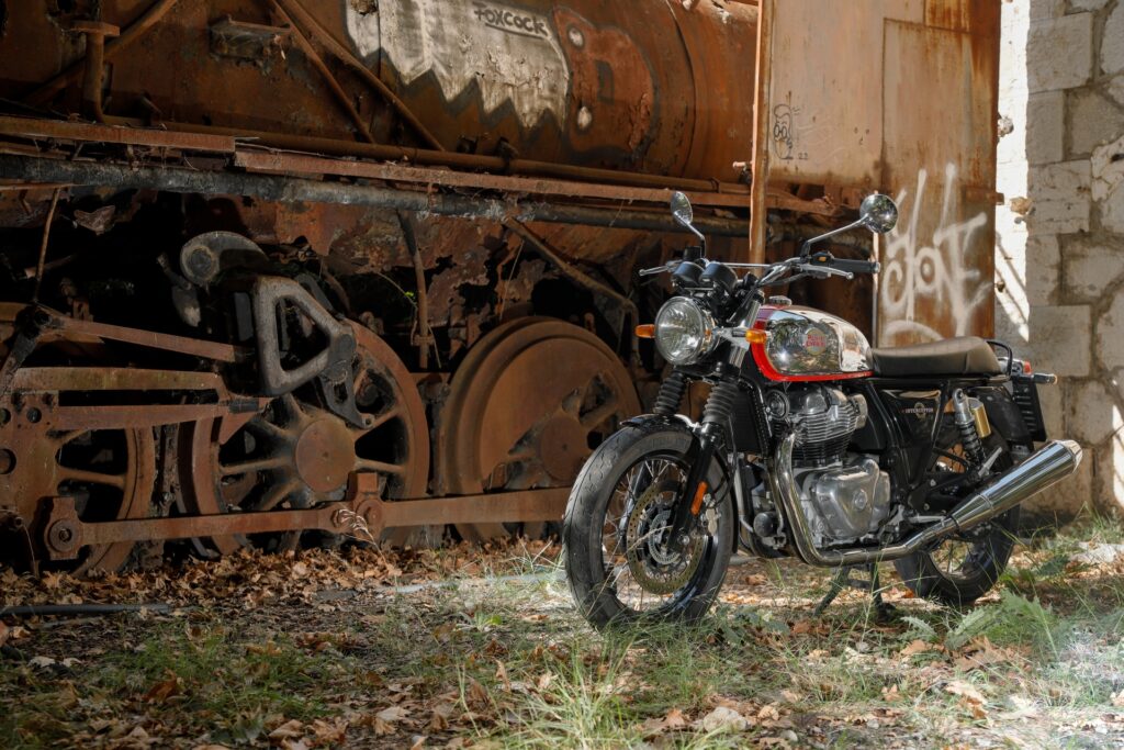 Δοκιμή Royal Enfield Interceptor 650: Πάμε σαν άλλοτε