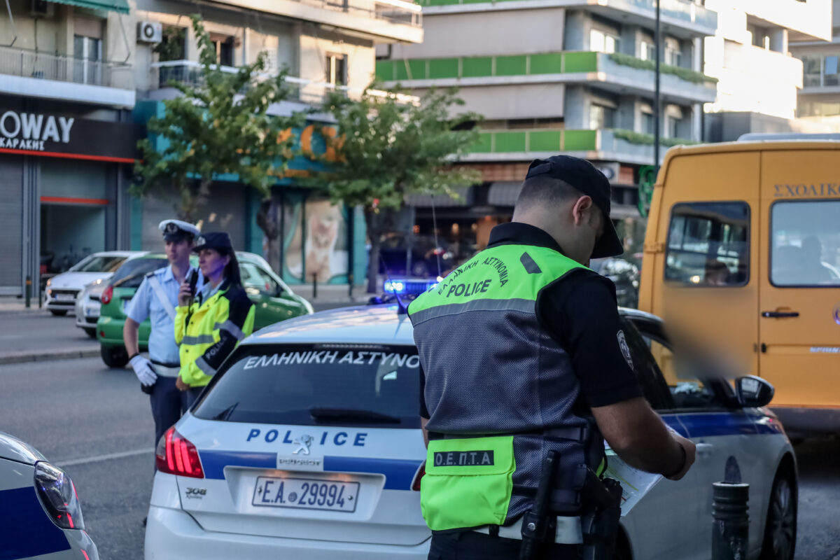 Νέος ΚΟΚ: Τι αλλάζει για κινητό, αλκοόλ και όρια ταχύτητας