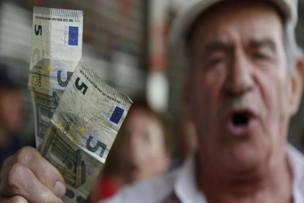 Συντάξεις Δεκεμβρίου 2024: Πότε καταβάλλονται – Οι ημερομηνίες ανά Ταμείο