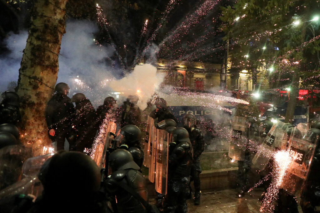 Γεωργία: Χιλιάδες αντικυβερνητικοί διαδηλωτές βγήκαν και πάλι στους δρόμους
