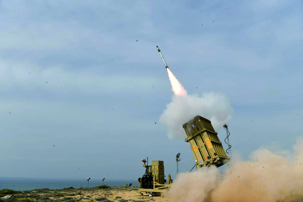 Αντιαεροπορικά συστήματα: Το απόλυτο crash test για Iron Dome, SPYDER SR/MR, David’s Sling & Barak 8