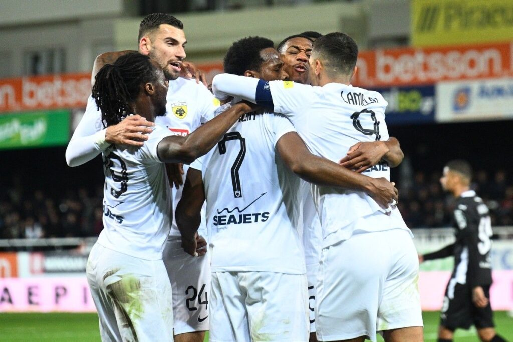 ΟΦΗ – ΑΕΚ 1-2: Πέρασε διά πυρός και σιδήρου η Ενωση [δείτε τα γκολ]