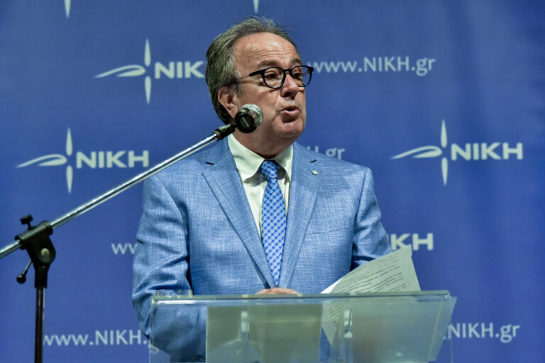 Νίκη: Παραιτήθηκε από τη βουλευτική του έδρα ο βουλευτής Επικρατείας Γιώργος Αποστολάκης