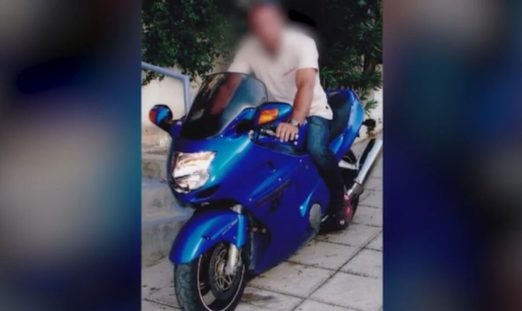 Αστυνομικός της Βουλής: Στο εδώλιο στις 30 Ιουνίου – Τι είπε στην κατάθεσή της η σύζυγός του [Βίντεο]