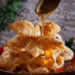 Η πιο εύκολη συνταγή για τραγανές, σπιτικές δίπλες είναι της Νεκταρίας Κοκκινάκη