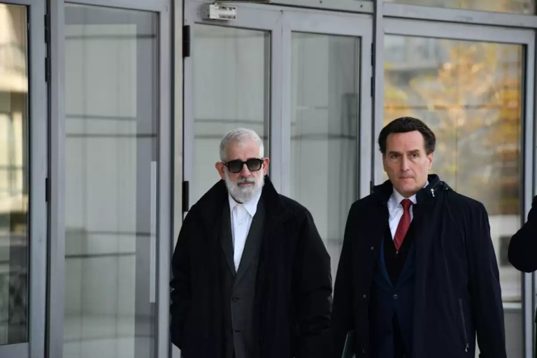 Δίκη Φιλιππίδη: Διακοπή ή αναβολή για να εξετάσει η αστυνομία μηνύματα σε κινητό καταγγέλλουσας