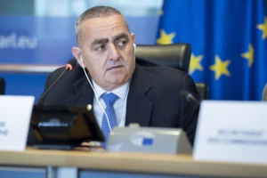 Ευρωκοινοβούλιο: Υπερψηφίστηκε η Έκθεση Αναφορών 2024 με εισηγητή τον Φρέντη Μπελέρη