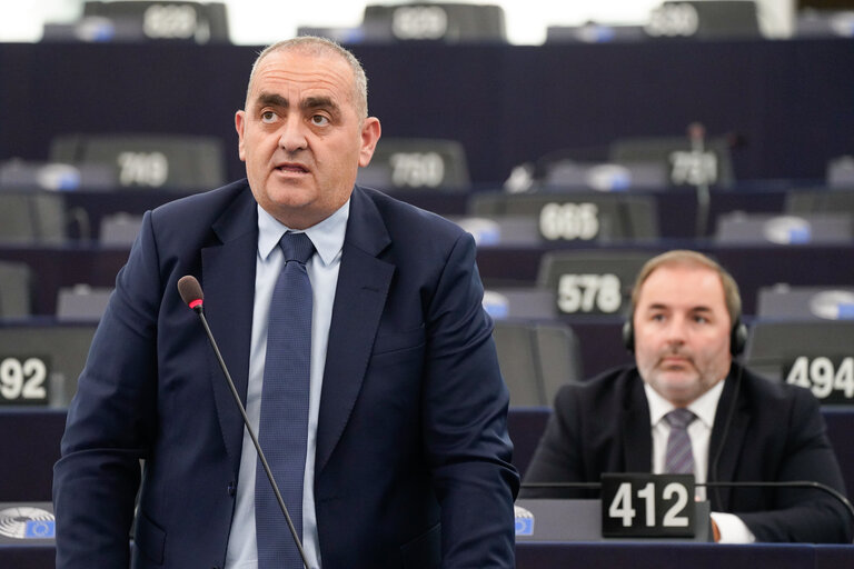 Φρέντης Μπελέρης από Τίρανα: Η Αλβανία οφείλει να σεβαστεί τα δικαιώματα της ελληνικής μειονότητας