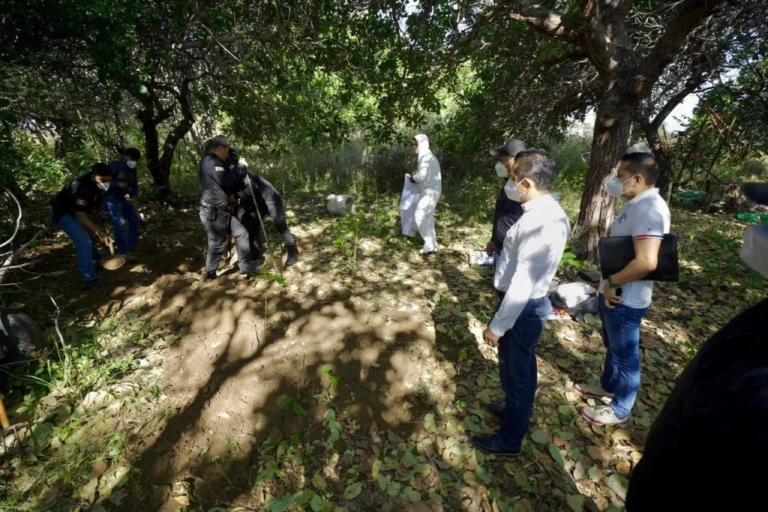 Μεξικό: Εντοπίστηκαν 15 πτώματα σε 11 μυστικούς τάφους
