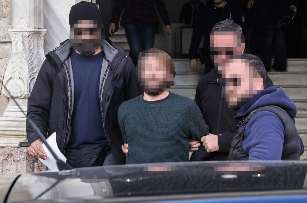 Κρήτη: Ποινική δίωξη για ανθρωποκτονία από πρόθεση στον Γάλλο που σκότωσε με το αυτοκίνητό του την 36χρονη