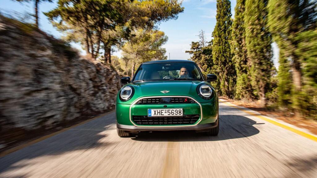 Δοκιμή Mini Cooper S: The fun is back!