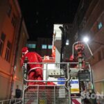 Μυτιλήνη: Ο Άγιος Βασίλης εισέβαλε με γερανοφόρο στην παιδιατρική κλινική του νησιού [εικόνες -βιντεο]