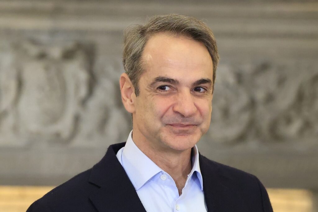 Κυριάκος Μητσοτάκης: Αφήνουμε πίσω τη μιζέρια του χθες – Το 2025 φέρνει αύξηση μισθού και νέες