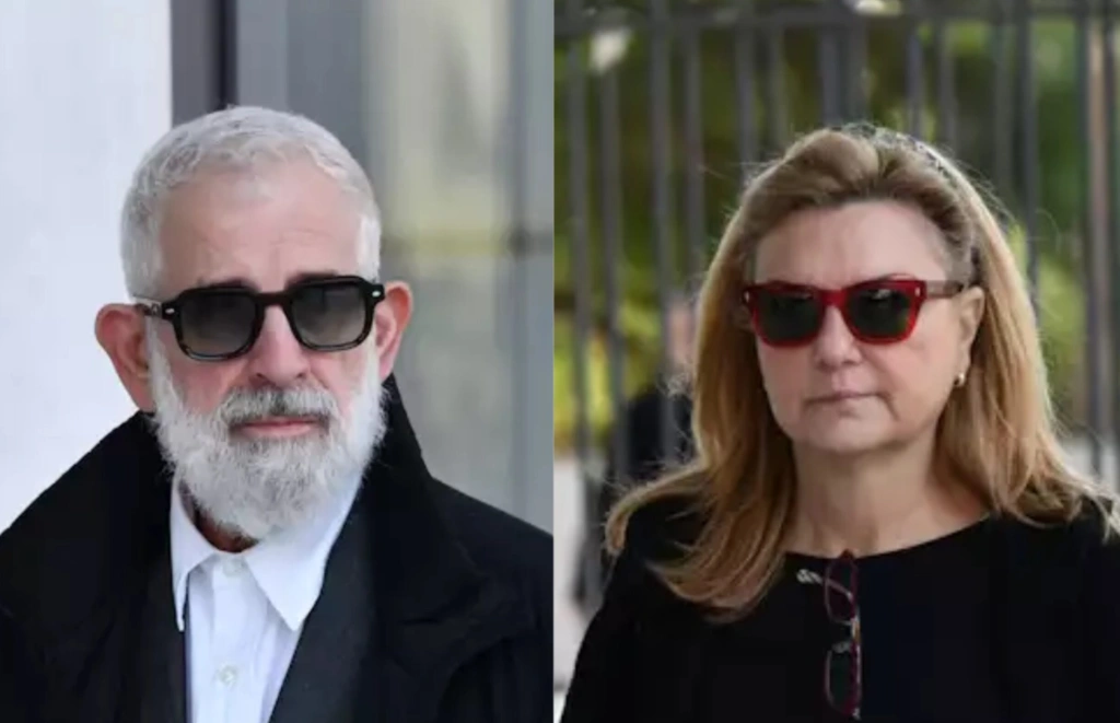 Ξανά στο εδώλιο ο Πέτρος Φιλιππίδης – Στο πλευρό του η σύζυγός του, Ελπίδα Νίνου [εικόνες – βίντεο]