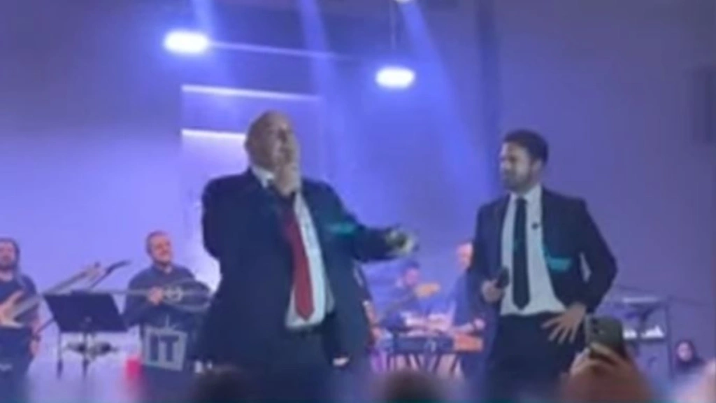 Η οργισμένη απάντηση των τεχνικών στον Αχιλλέα Μπέο μετά τη χριστουγεννιάτικη γιορτή