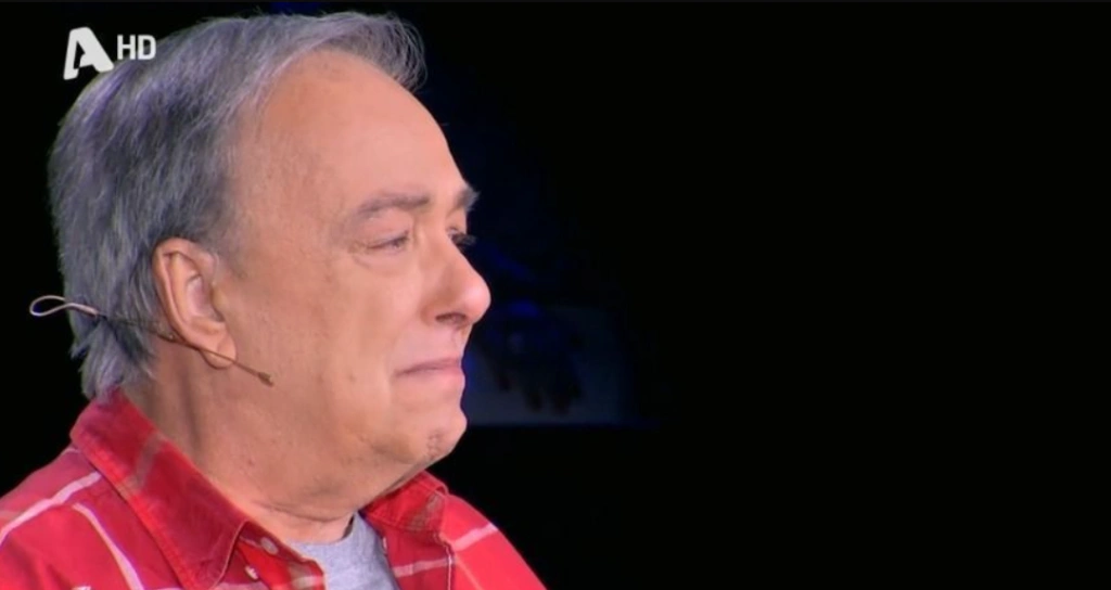 Ανδρέας Μικρούτσικος: Δάκρυσε στο πλατό του Secret Song – «Είναι μια διαρκής αναπηρία που δεν