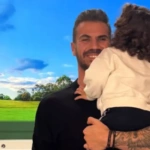 Άκης Πετρετζίκης: Η τρυφερή φωτογραφία με τη 2 ετών κόρη του στην κουζίνα!