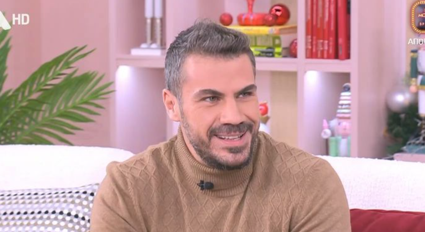 Άκης Πετρετζίκης: Η σχέση του με τα παιδιά του, ο γάμος του και η αγάπη του για την μαγειρική [βίντεο]