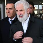 Πέτρος Φιλιππίδης: Στο πλευρό του ο Τάσος Κωστής – «Δεν πιστεύω τον κόσμο γιατί λένε ψέματα – Λυπάμαι τη γυναίκα του»