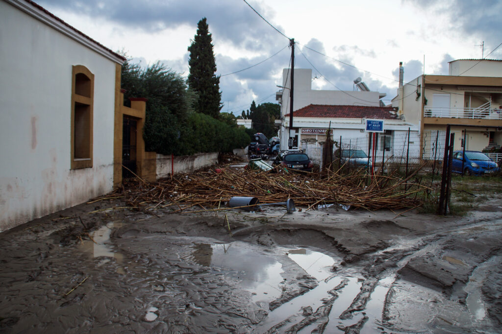 Αίτημα για να κηρυχθεί το νησί της Ρόδου σε κατάσταση έκτακτης ανάγκης- Έπεσαν πάνω από 300 χιλιοστά